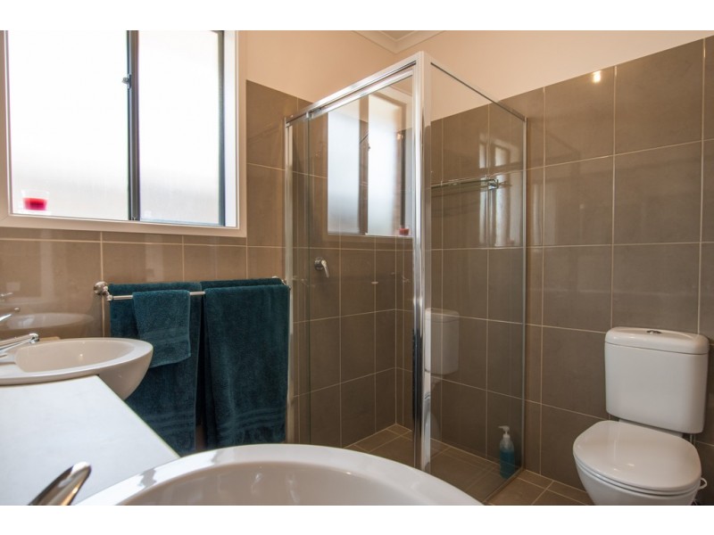 31 Sunrise Drive, Woodcroft SA 5162