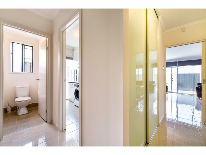 31 Sunrise Drive, Woodcroft SA 5162