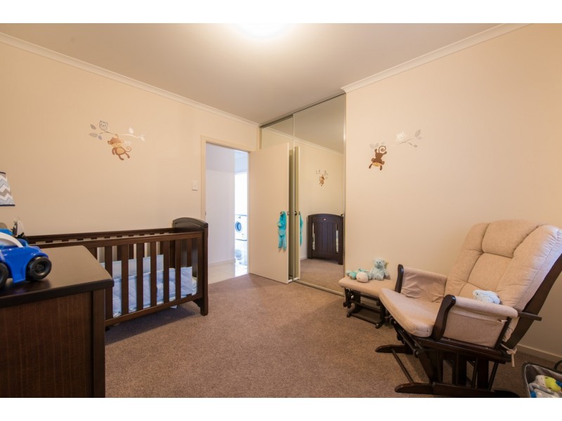 31 Sunrise Drive, Woodcroft SA 5162