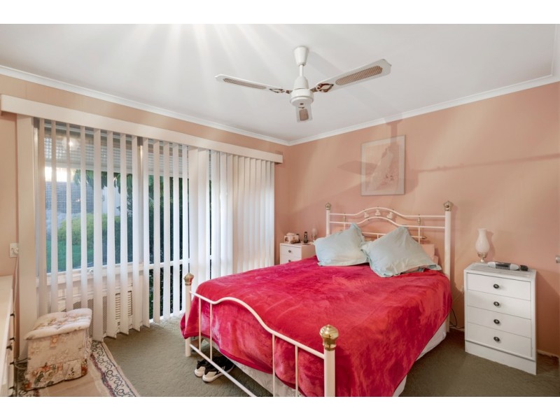 4 Fiveash Drive, Pasadena SA 5042