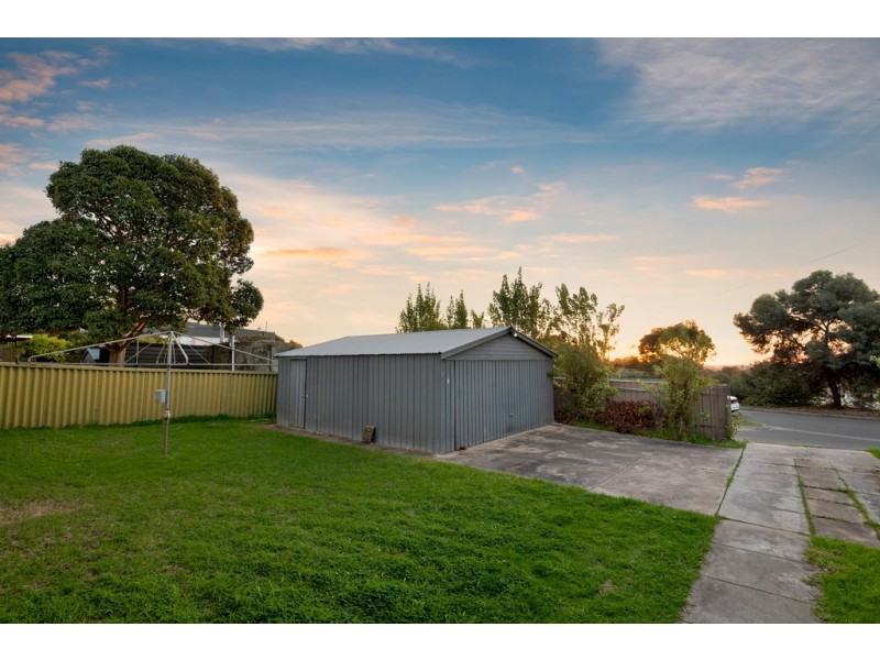 4 Fiveash Drive, Pasadena SA 5042