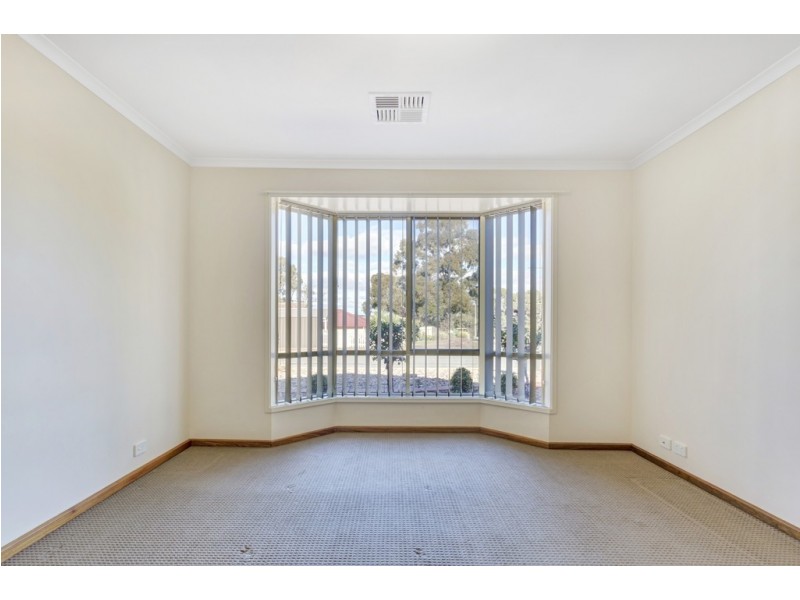 19 Dianne Street, Happy Valley SA 5159