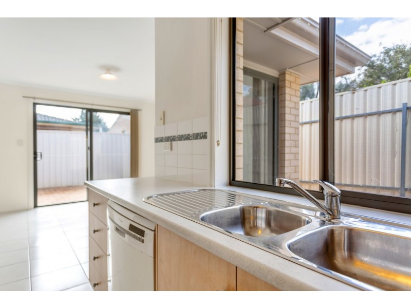 34 Haseldene Drive, Christie Downs SA 5164