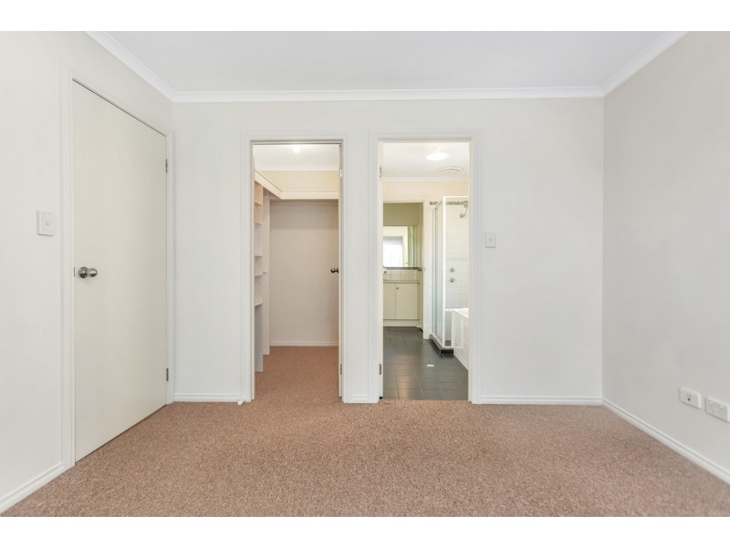 34 Haseldene Drive, Christie Downs SA 5164