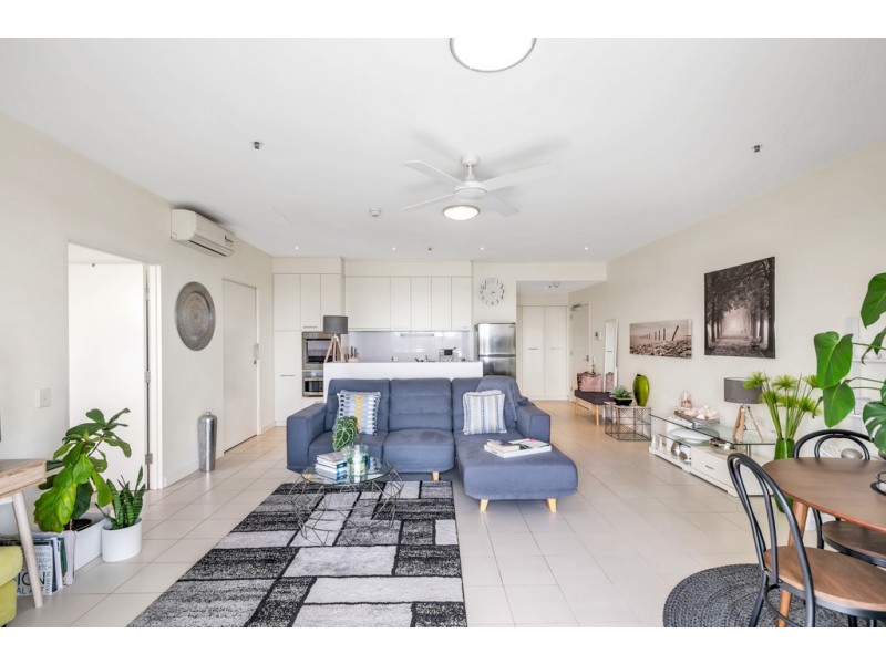 21/2 Ochre Place, Christie Downs SA 5164