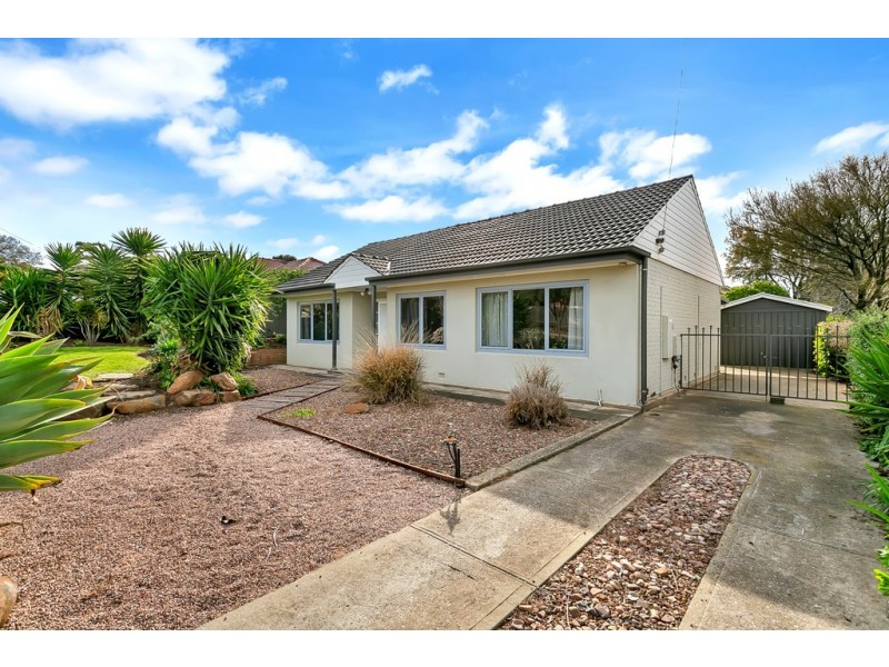 15 Emerald Road, Morphett Vale SA 5162