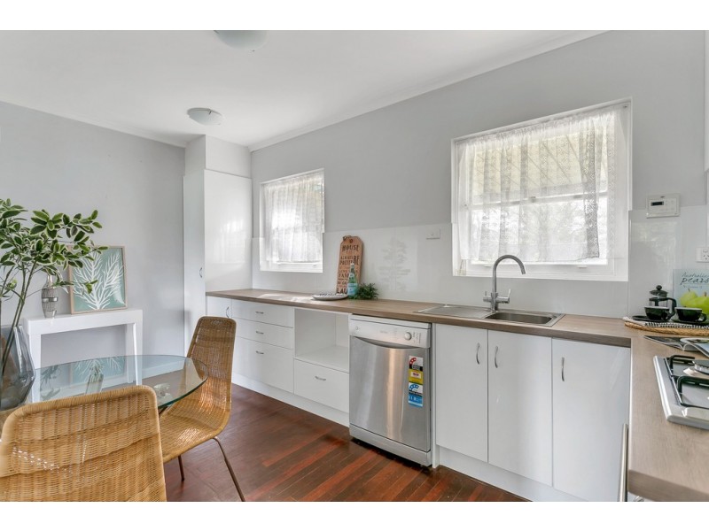 15 Emerald Road, Morphett Vale SA 5162