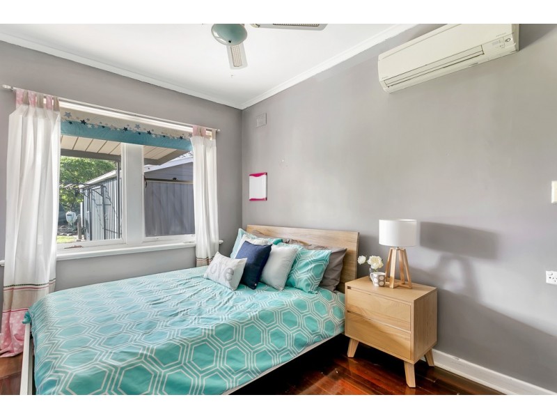 15 Emerald Road, Morphett Vale SA 5162