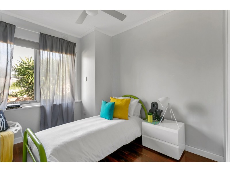 15 Emerald Road, Morphett Vale SA 5162