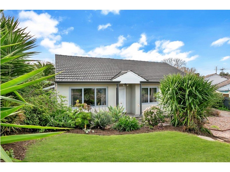 15 Emerald Road, Morphett Vale SA 5162