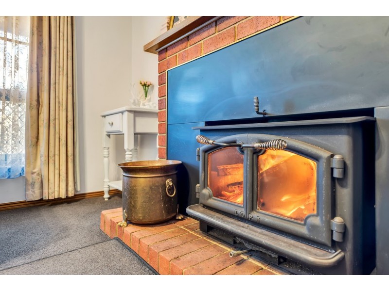 9 Banksia Road, Aberfoyle Park SA 5159