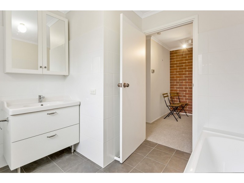 18 Watervale Court, Darlington SA 5047