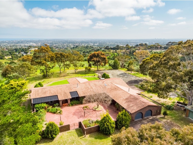 9 Regano Road, Flagstaff Hill SA 5159