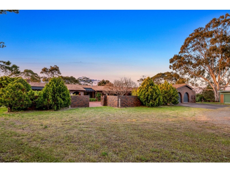 9 Regano Road, Flagstaff Hill SA 5159