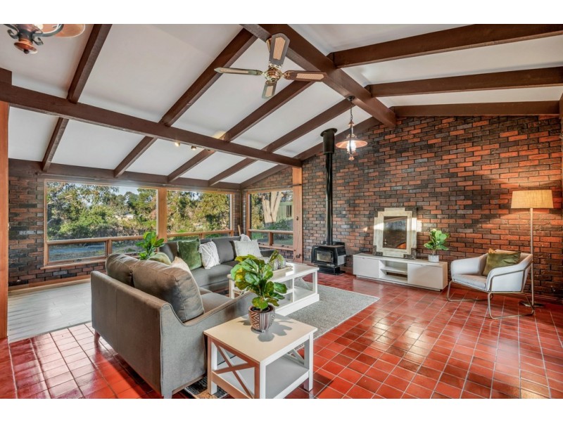 9 Regano Road, Flagstaff Hill SA 5159