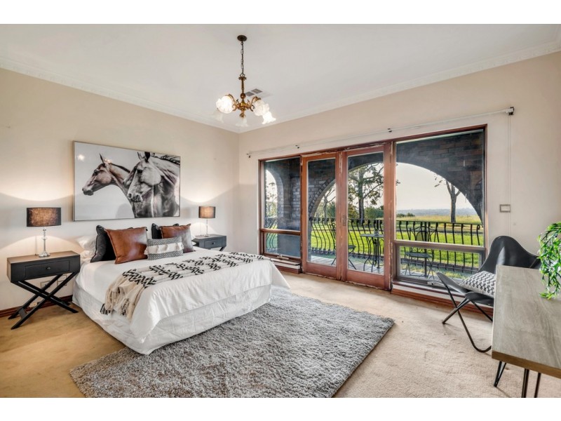 9 Regano Road, Flagstaff Hill SA 5159