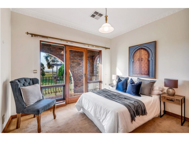 9 Regano Road, Flagstaff Hill SA 5159