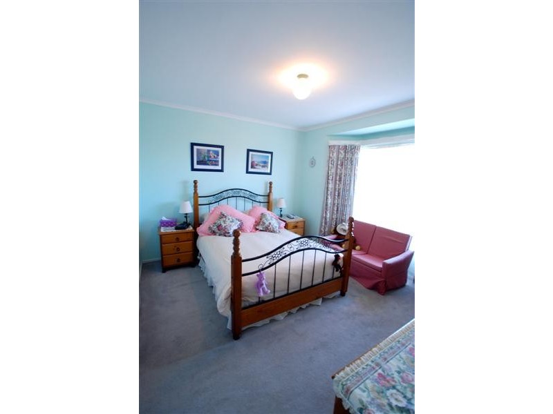 9 Gamay Drive, Old Reynella SA 5161