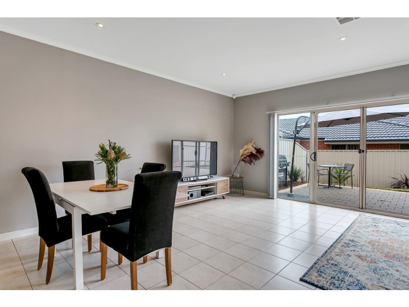 33 Limbert Avenue, Seacombe Gardens SA 5047