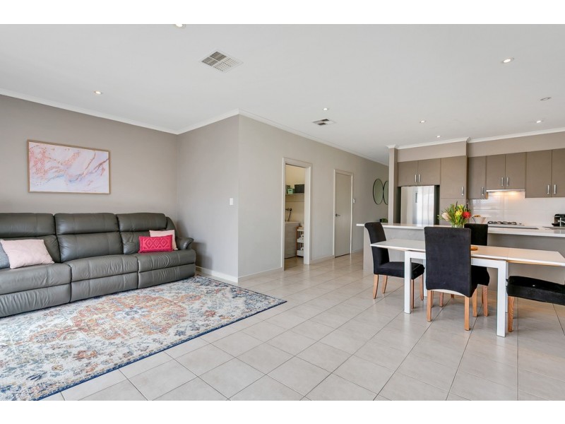 33 Limbert Avenue, Seacombe Gardens SA 5047