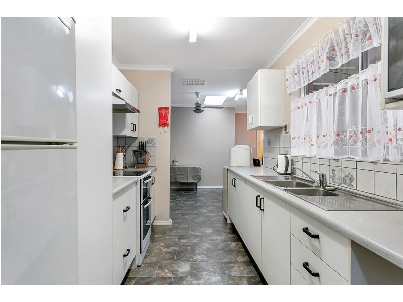 4 Vintners Walk, Hackham West SA 5163