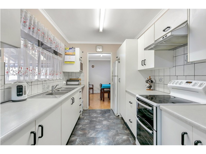4 Vintners Walk, Hackham West SA 5163