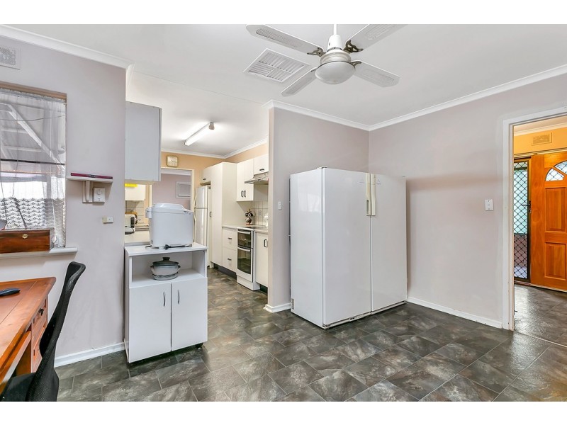 4 Vintners Walk, Hackham West SA 5163