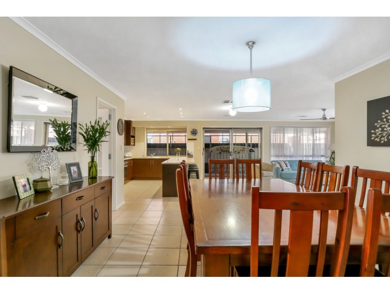 16 Albany Avenue, Port Noarlunga South SA 5167
