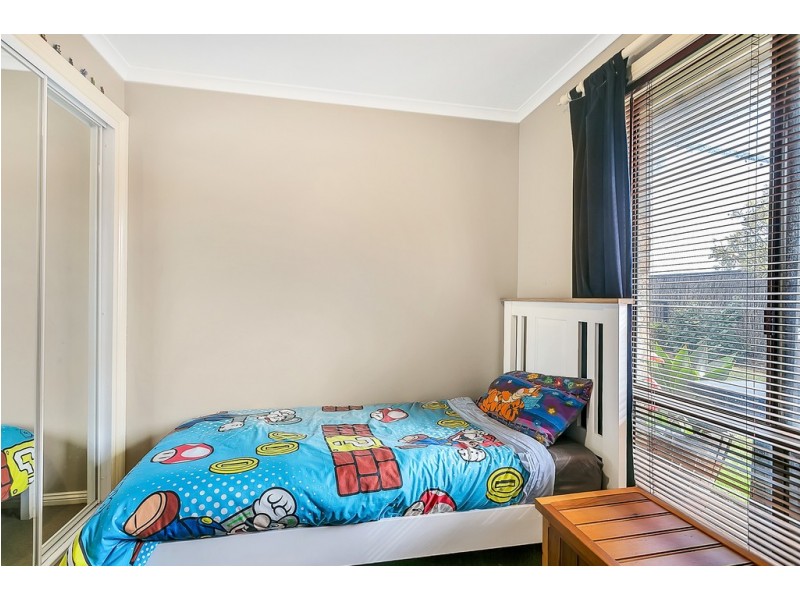16 Lepena Crescent, Hallett Cove SA 5158