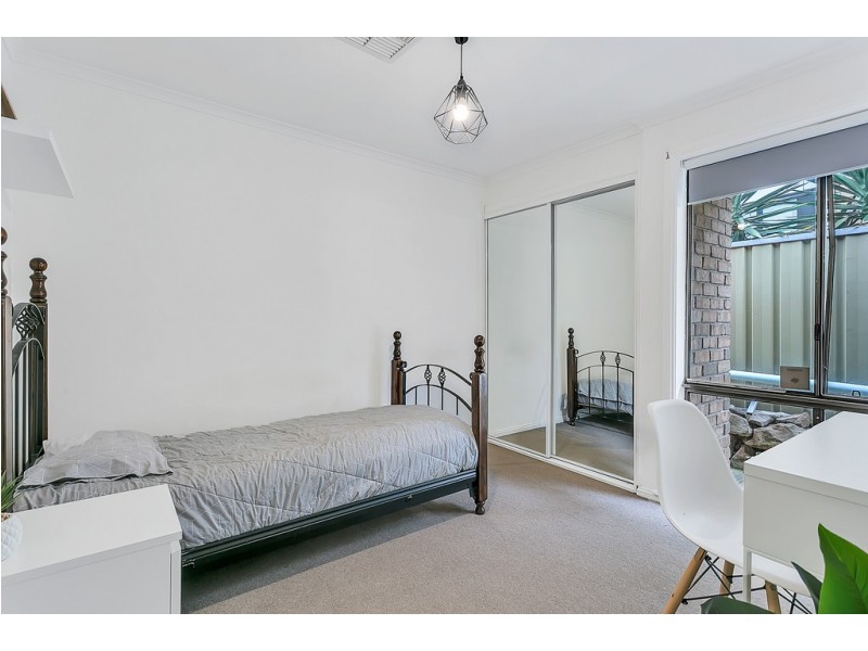 16 Lepena Crescent, Hallett Cove SA 5158