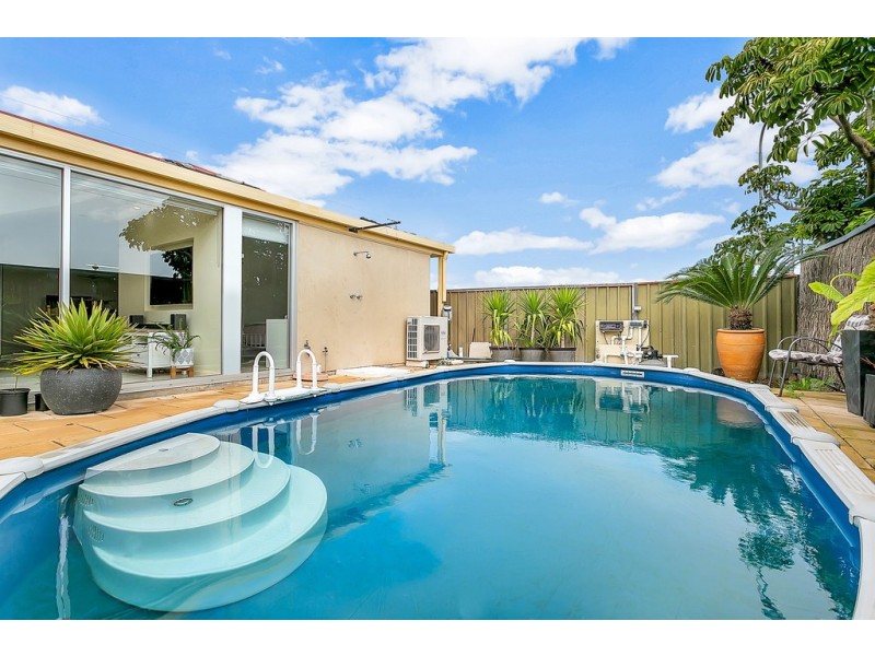 16 Lepena Crescent, Hallett Cove SA 5158