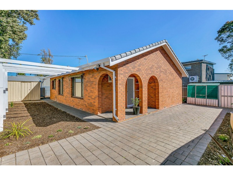2/9 Gilbertson Avenue, Morphett Vale SA 5162