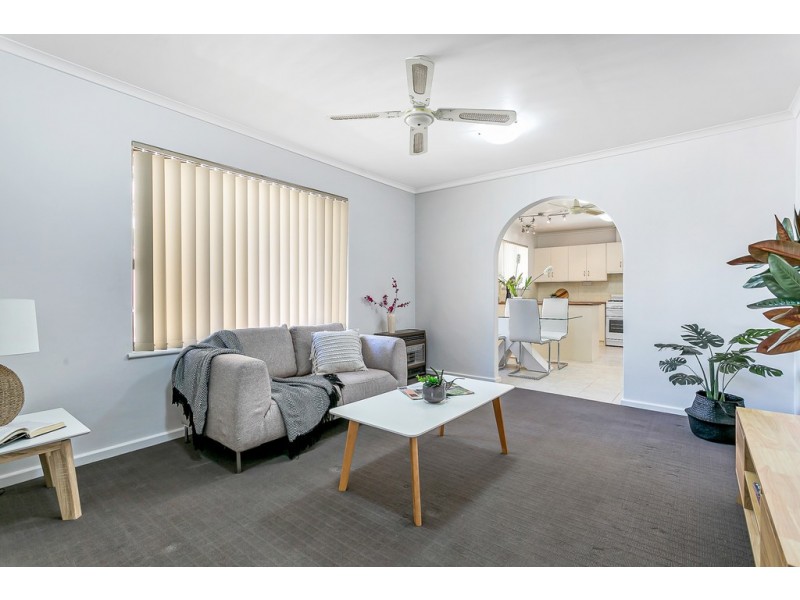 2/9 Gilbertson Avenue, Morphett Vale SA 5162