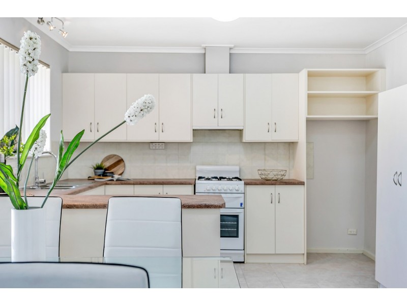 2/9 Gilbertson Avenue, Morphett Vale SA 5162