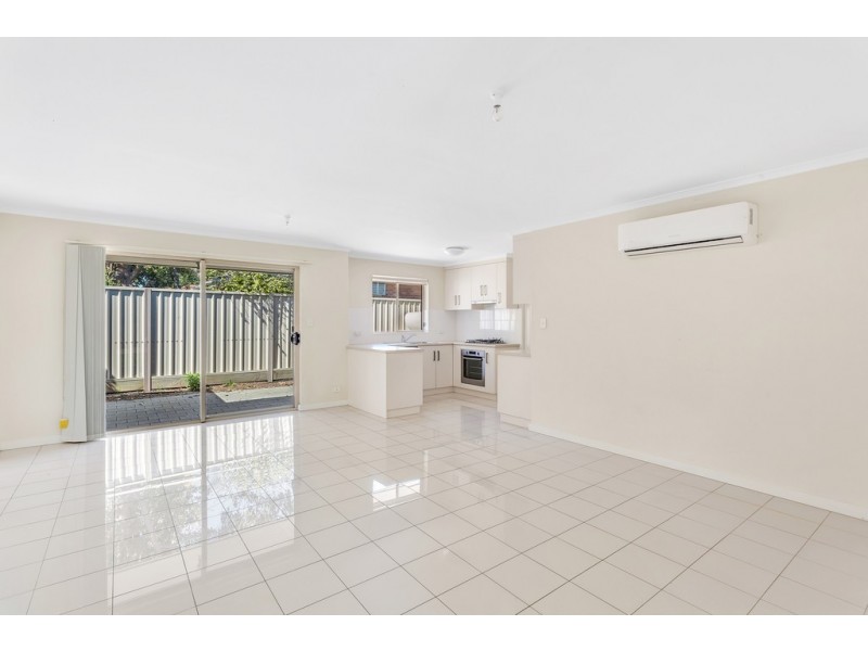 14 Raphael Crescent, Morphett Vale SA 5162