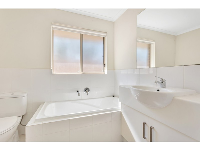 14 Raphael Crescent, Morphett Vale SA 5162