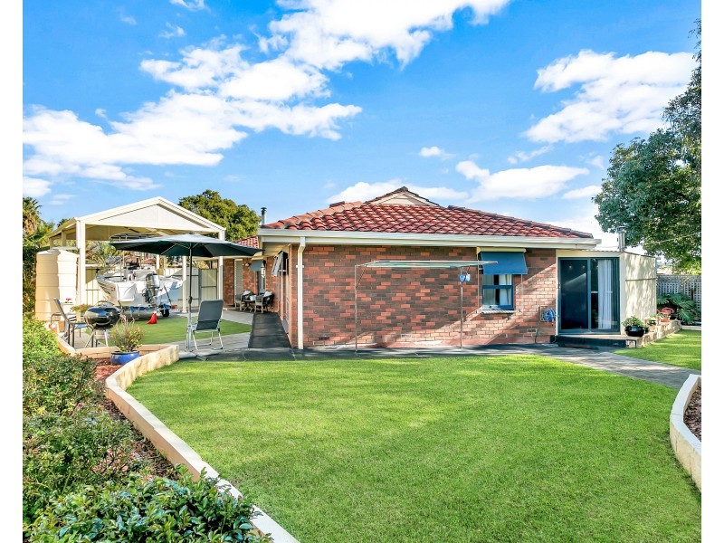 9 Stoneyhill St, Reynella East SA 5161