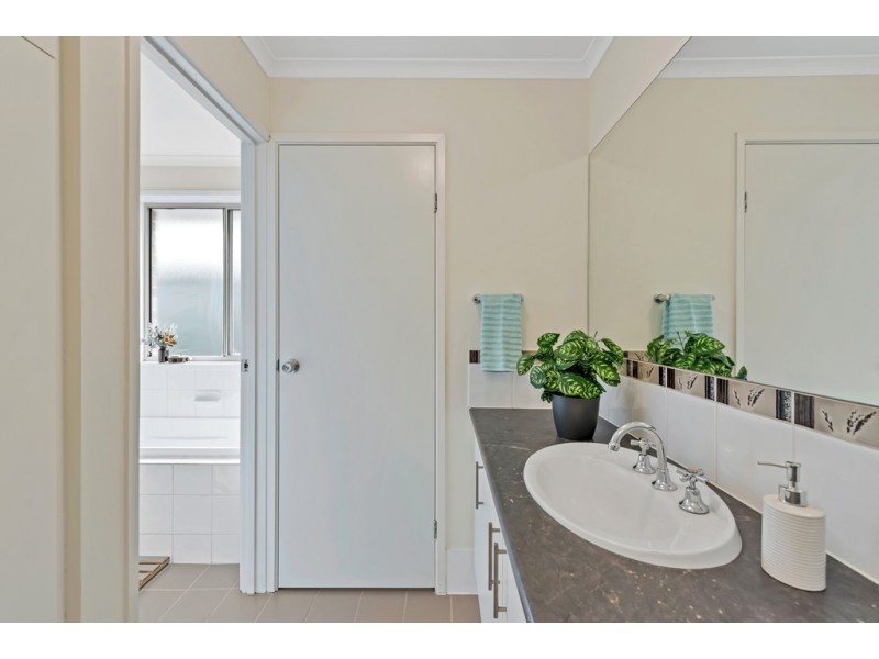 11 Tangerine Court, Aldinga Beach SA 5173