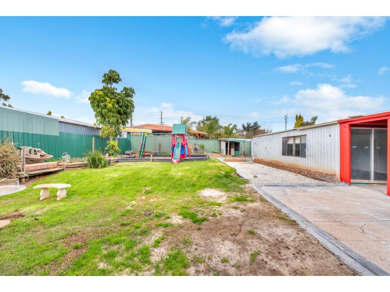4 Burke Street, Hackham SA 5163