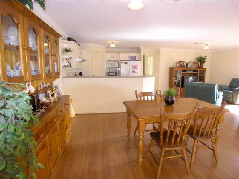 10 Kari Crescent, Huntfield Heights SA 5163