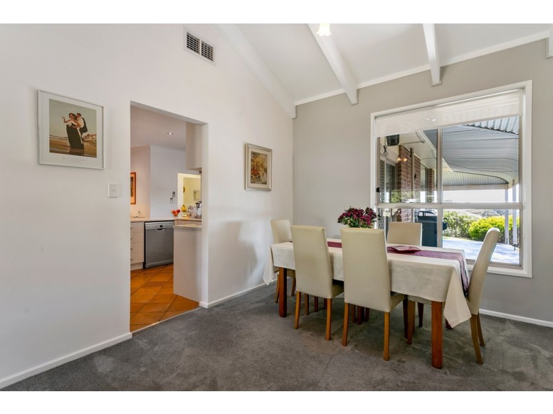 11 Singer Drive, Happy Valley SA 5159