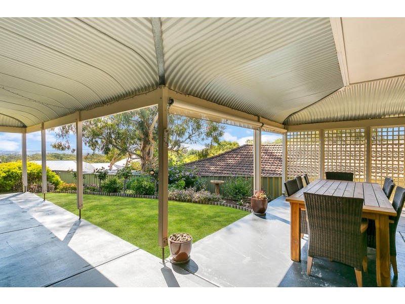 11 Singer Drive, Happy Valley SA 5159