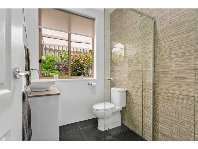 11 Singer Drive, Happy Valley SA 5159