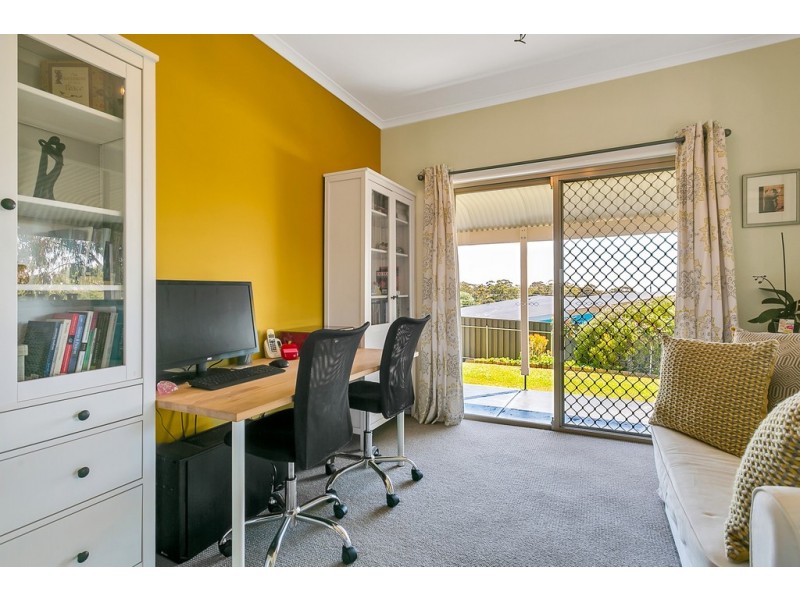 11 Singer Drive, Happy Valley SA 5159