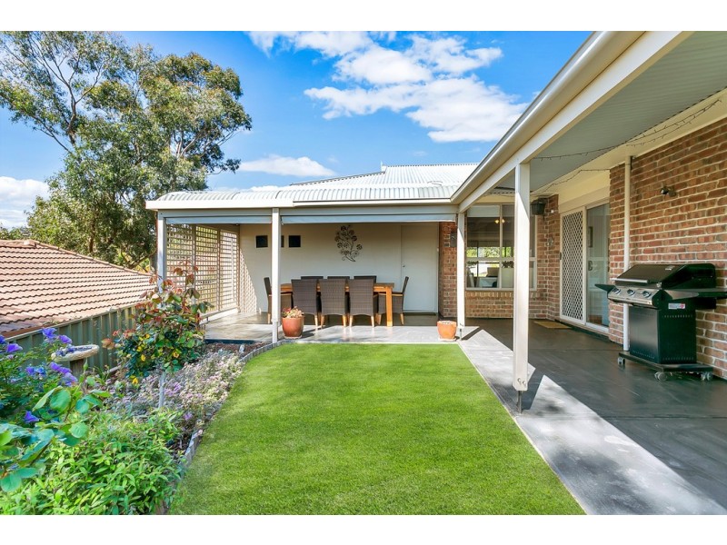 11 Singer Drive, Happy Valley SA 5159