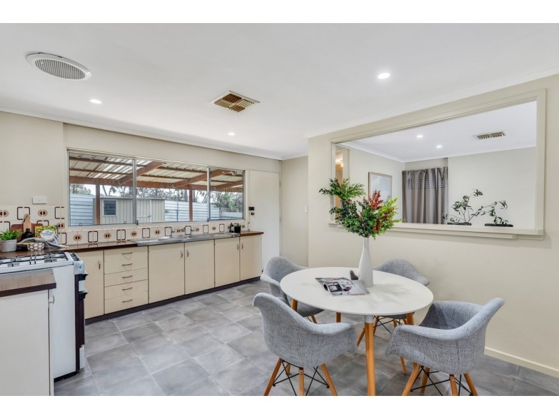 40 Glenhelen Road, Morphett Vale SA 5162