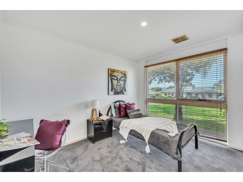 40 Glenhelen Road, Morphett Vale SA 5162