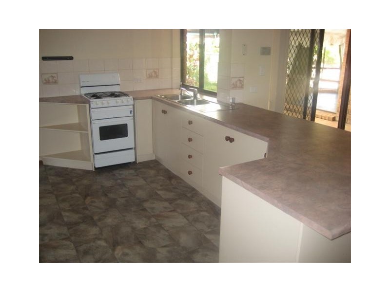 14 Zoran Ct, Woodcroft SA 5162