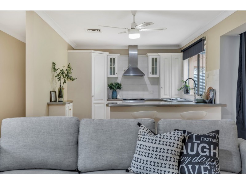 32 Booth Street, Happy Valley SA 5159