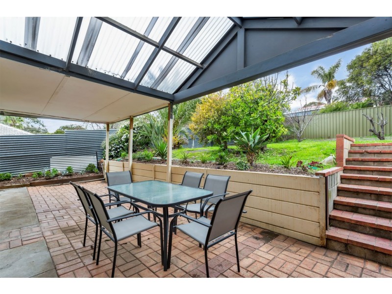 32 Booth Street, Happy Valley SA 5159